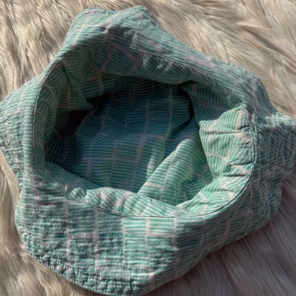 Reversible Bucket Hat – Pastel Floral & Teal Grid Pattern - Picture 4 of 5